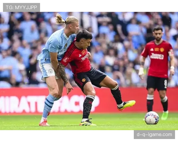 曼市德比：红魔与蓝月亮的竞争力逐渐显现，备受期待的对决即将展开