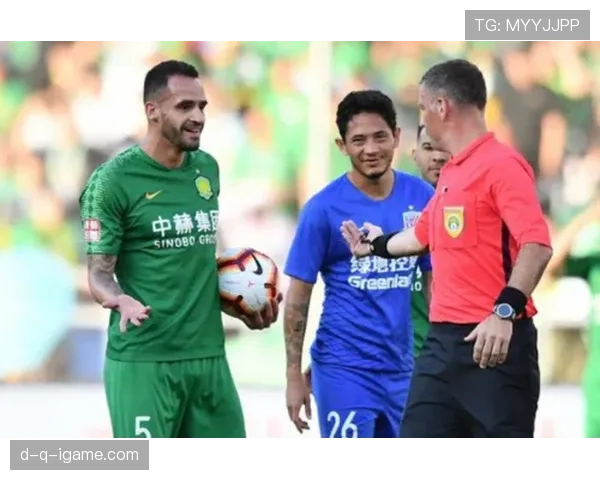 “支撑手球”判罚何时成立?裁判尺度的关键细节解析 “支撑手球”判罚何时成立?裁判尺度的关键细节解析